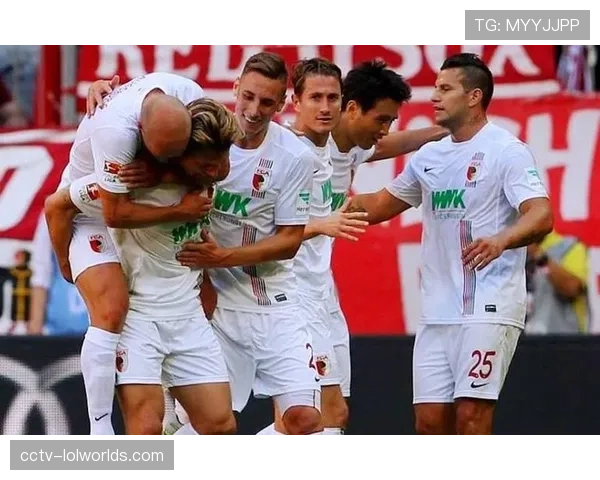 保级大战战报：波鸿2-1绝杀奥格斯堡，逃离降级区